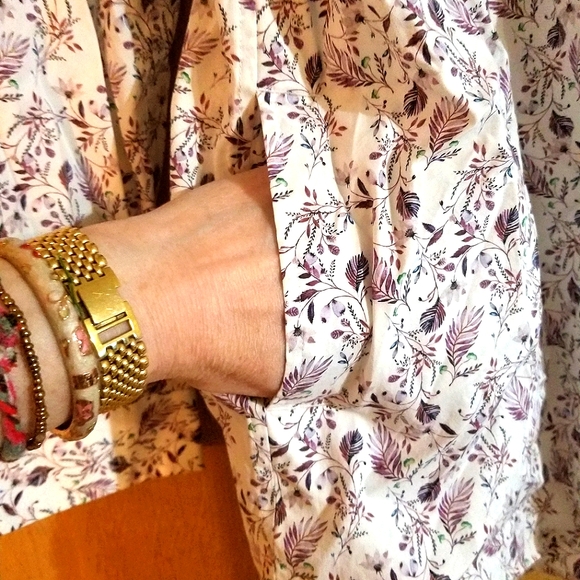 Duluth Trading Company Tunic Style Button Down - Picture 3 of 4